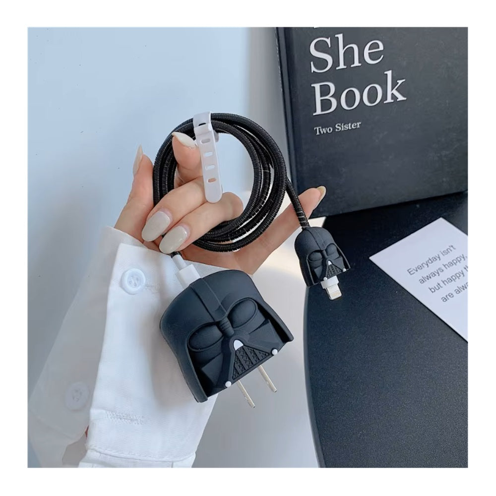 Funda De Silicona Para Cargador 20w Iphone- Diseño Darth Vider Negro