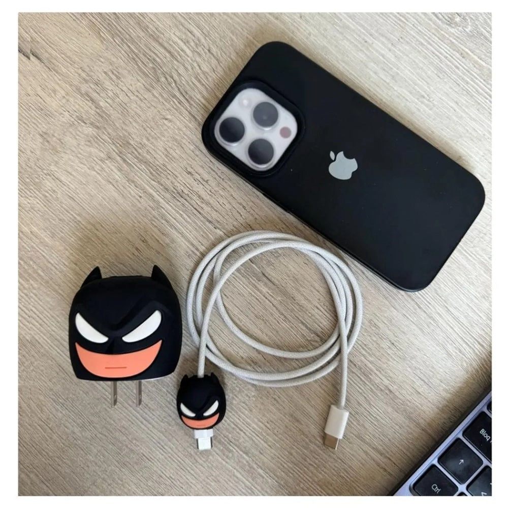 Funda De Silicona Para Cargador 20w Iphone- Diseño Batman Negro